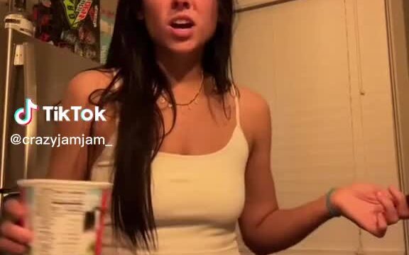 Crazy Jamjam in bathroom…