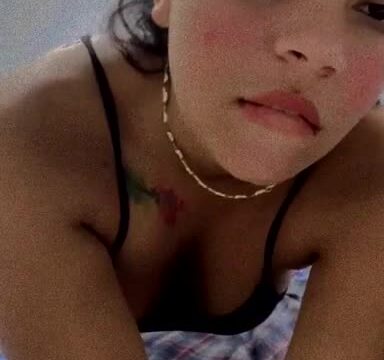 Lapoderosa69 – Nude show on bed