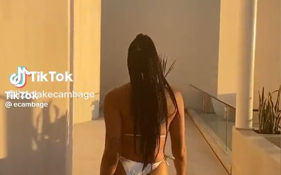 Liz Cambage – Sexy with erotic body