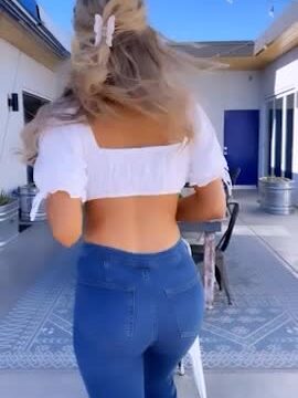 Hannah Palmer naked big boobs outside!!! So hot