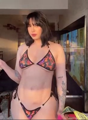 Vaviviz!! Sexy with erotic body