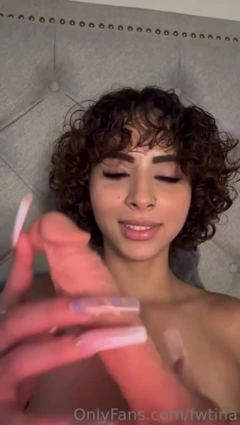 Fwtina BJ dildo on bed New Onlyfans trending video leak