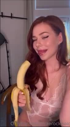Raerockhold  – Sexy in lingerie!!! New Onlyfans video leaked
