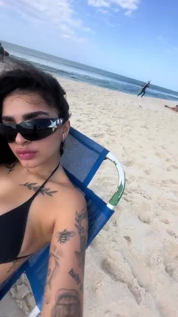Bianca Censori sexy on beach!!! So hot…