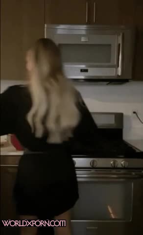 Kinsey Wolanski nude big boobs tease!!! New Onlyfans trending video leaked so hot