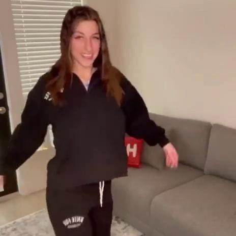 Megan McCarthy Nude Tracksuit Strip Onlyfans Video Leaked