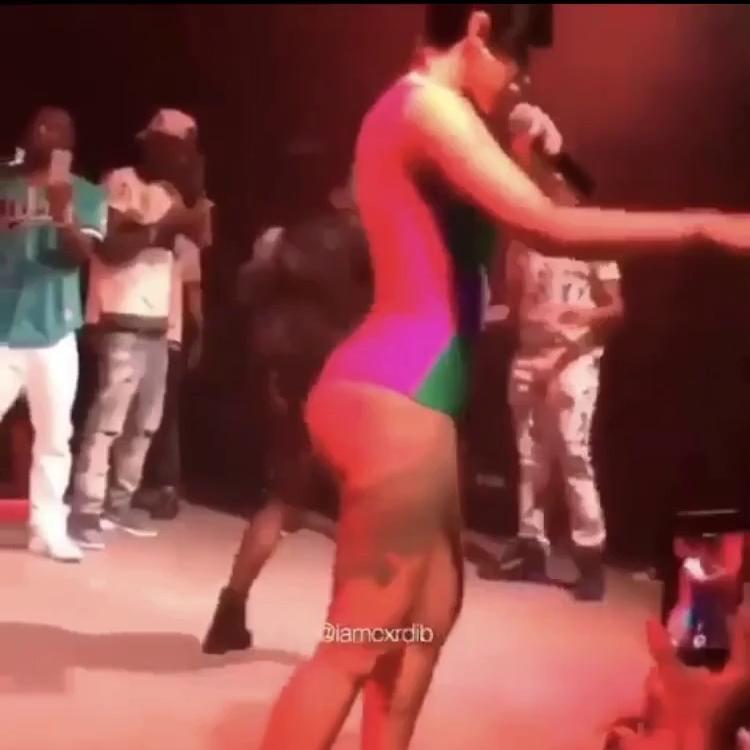 Cardi B Big Ass To Fan Face Video Leaked