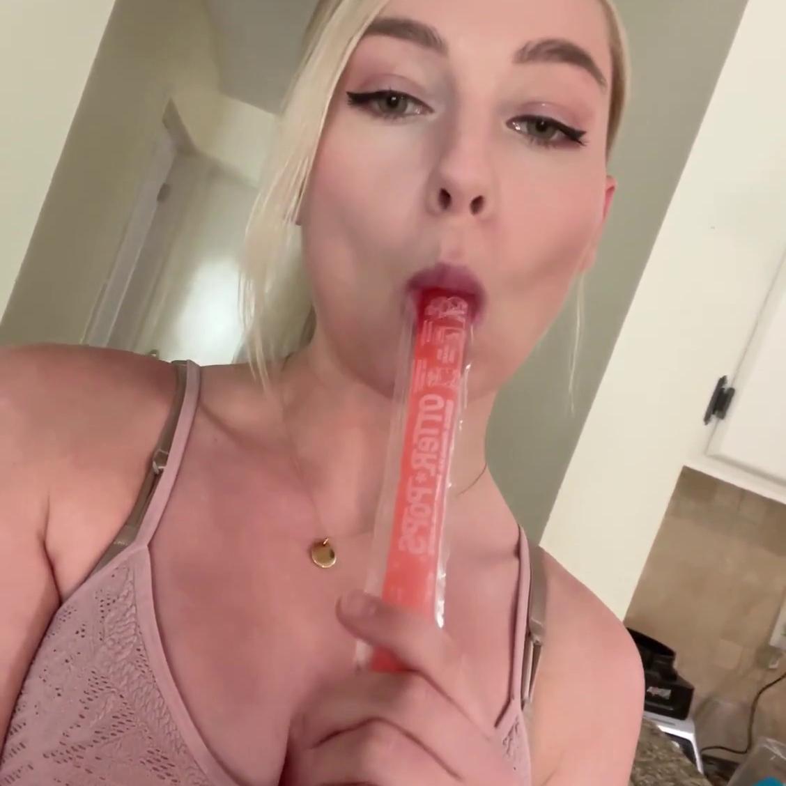 STPeach Popsicle Blowjob Fansly Video Leaked