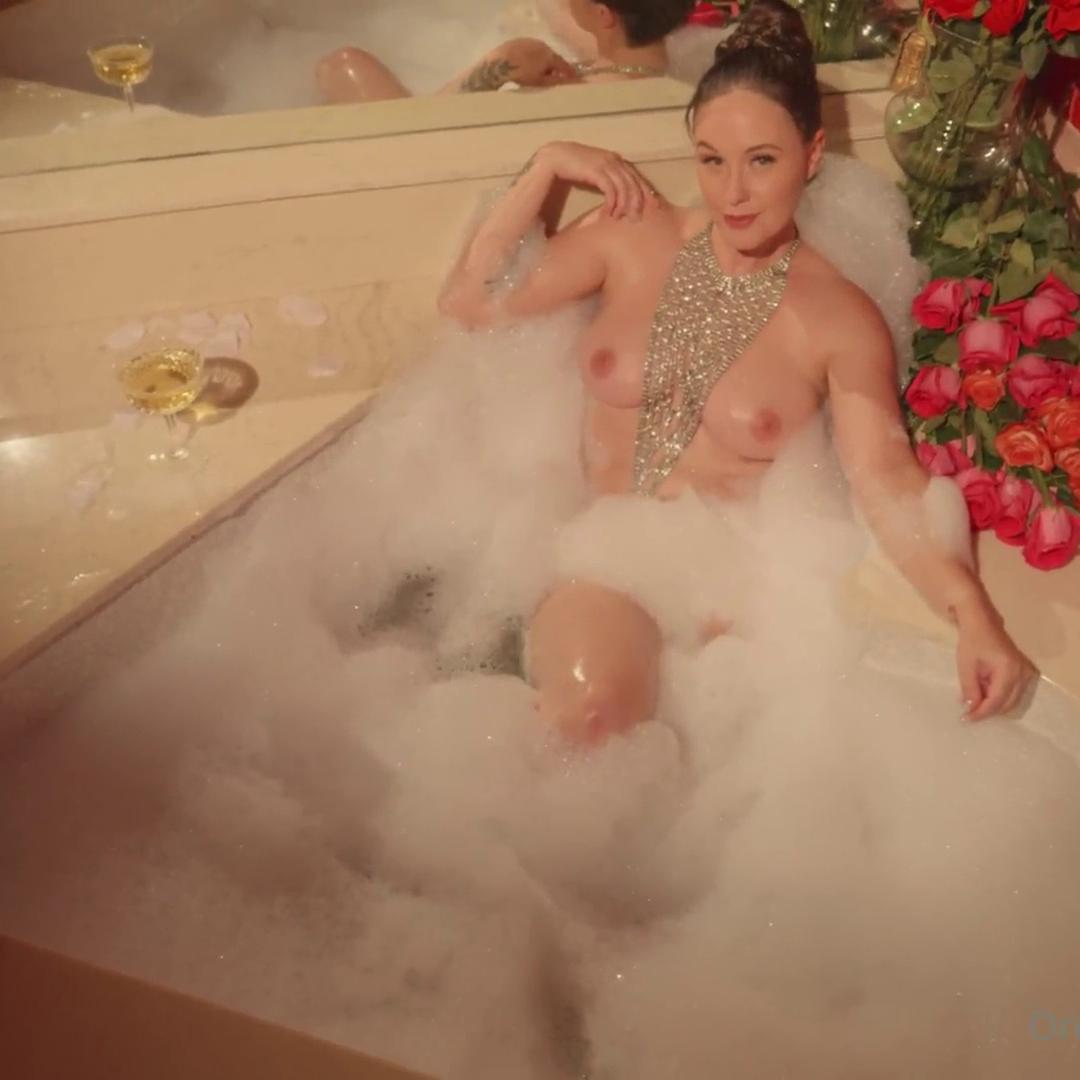 Meg Turney Nude Bathtub Onlyfans Video Leaked