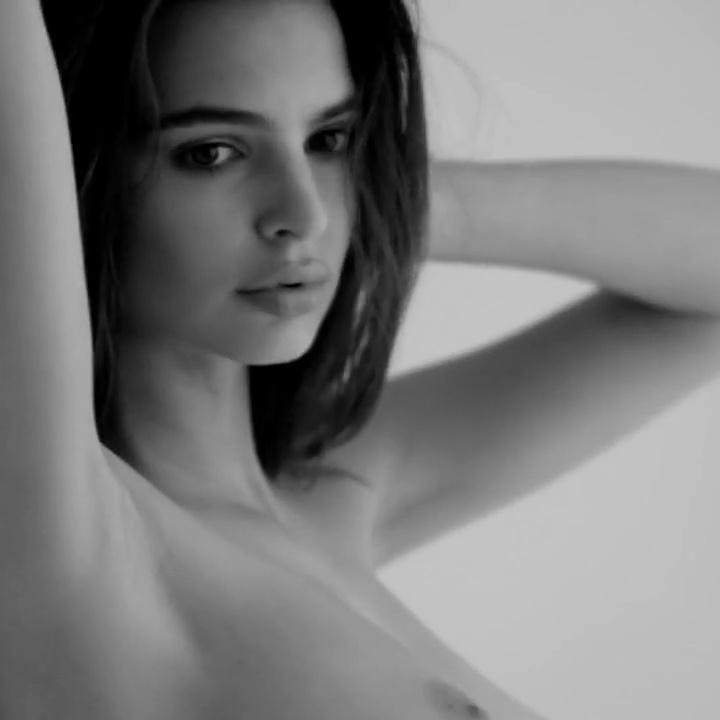 Emily Ratajkowski Nude BTS Treats Leaked Video