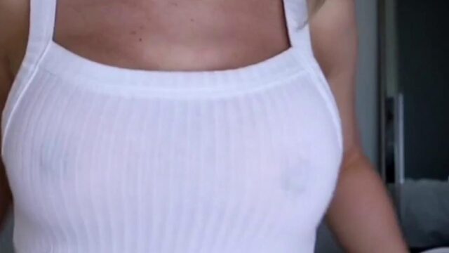 Alinity Titty Drop Topless Tease Video Leaked