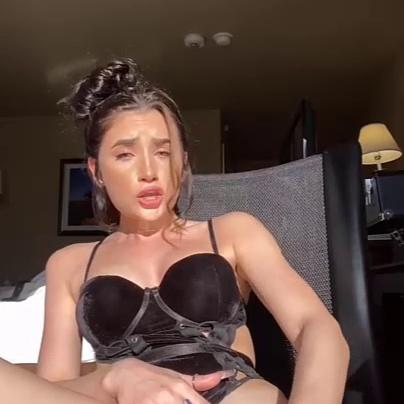 Mackenzie Jones Nude Masturbating Porn Video Leaked
