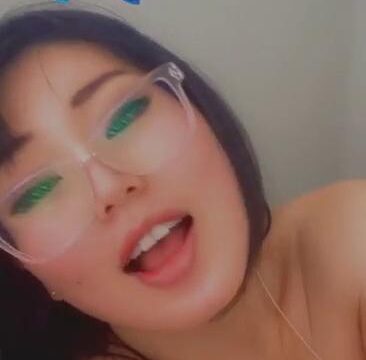 Darling Dream Nude Teasing Onlyfans Video Leaked