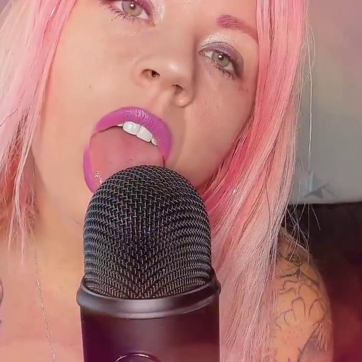 Bonnibgood ASMR Whispering & Ears Licking Video