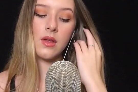 Diddly ASMR Plucking and Pulling Hand Movements Patreon Video