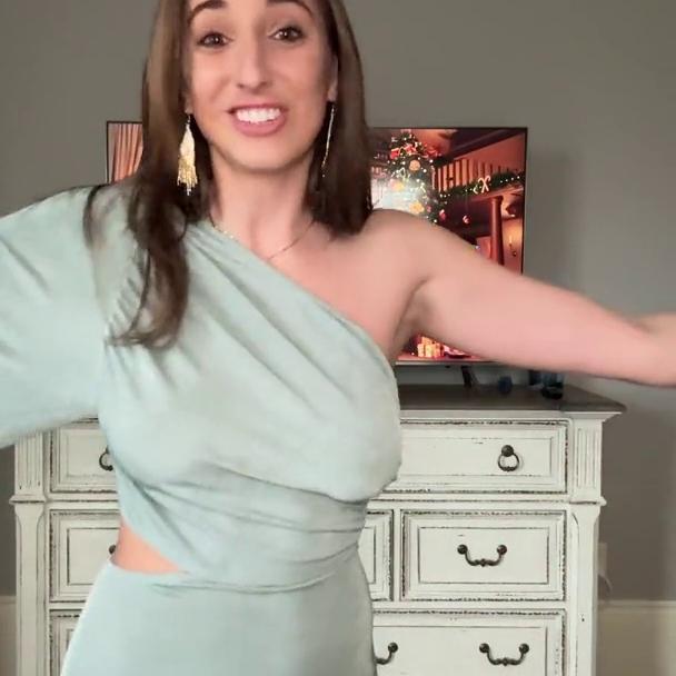 Christina Khalil New Year’S Eve Outfits Onlyfans Video
