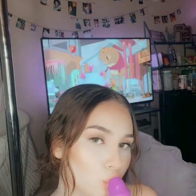 Tayler Hills Deepthroat Dildo Tease Onlyfans Video Leaked
