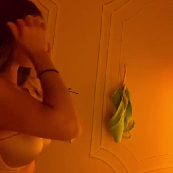 Megnutt02 Nude Bra Try-On Onlyfans Video Leaked
