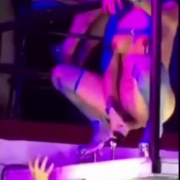 Cardi B Nude Stage Stripper Pussy Bottle Video Leaked