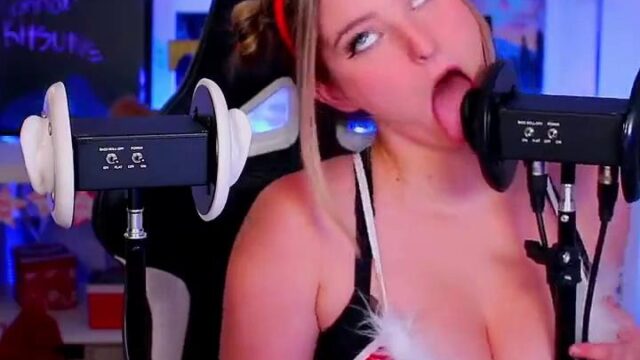 Thenicolet Nude Xmas Ear Licking Asmr Onlyfans Video Leaked