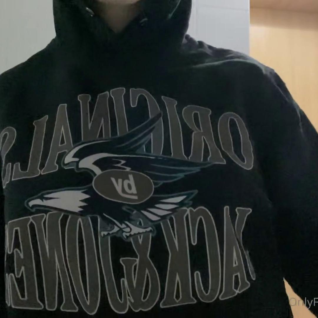 Fareeha Bakir Hoodie Titty Drop Onlyfans Video Leaked